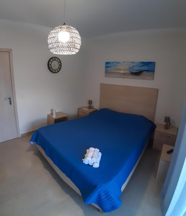 Central Apartment Near The Beach With Huge Private Terrace Lutráki Kültér fotó